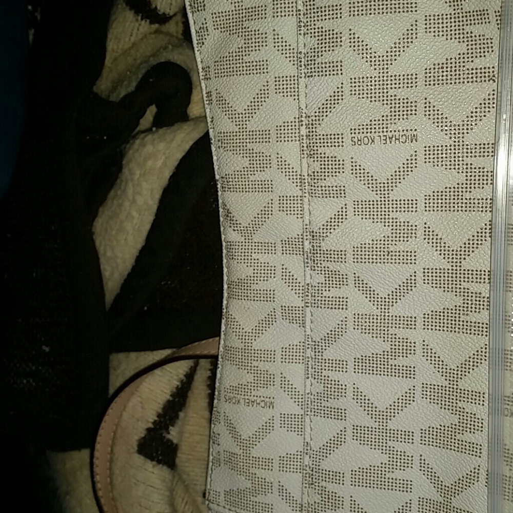 Everthing! - Picture 2 of 2
